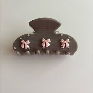 Custom Gray Hair Clip with Pink Bows and rhinestones